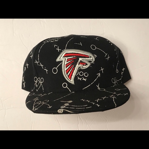 NFL Falcon Fitted Cap - Picture 3 of 8